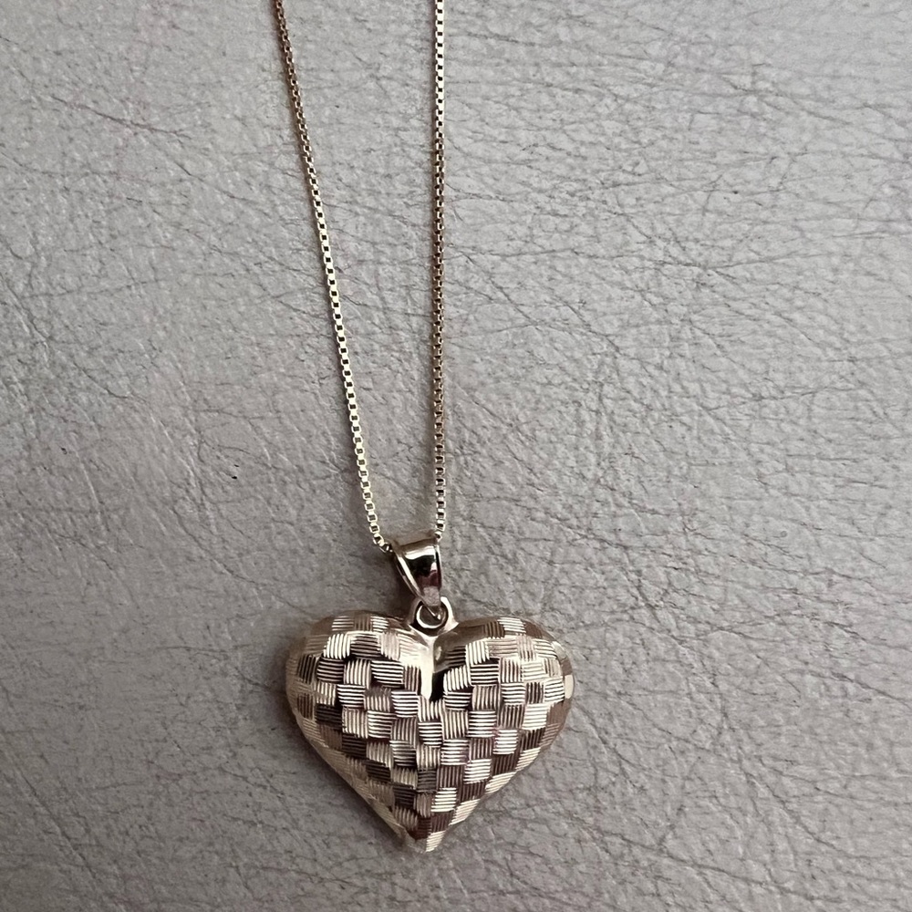 Real 14k gold chain with 3D heart pendant